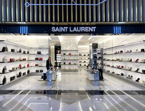 yves saint laurent galeries lafayette